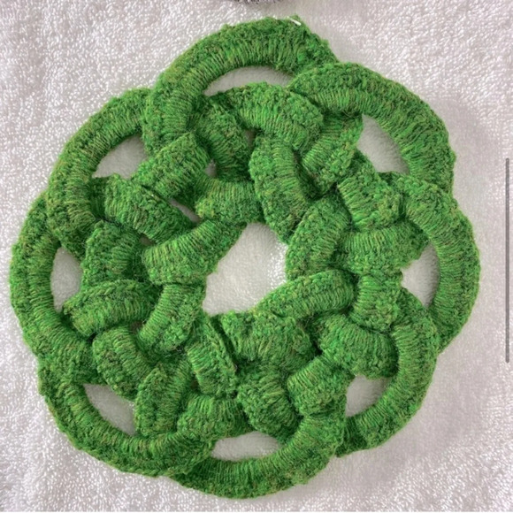 Vintage  Crochet Pot Holders Trivets x 2 - Picture 6 of 8